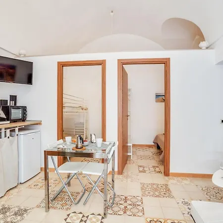 アパート Tiny House 21 Bright Aparment ポリニャーノ・ア・マーレ