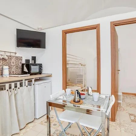 Tiny House 21 Bright Aparment *