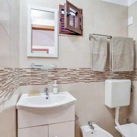 דירה Tiny House 21 Bright Aparment